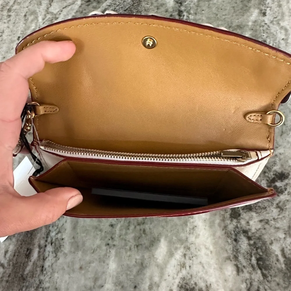 COACH 1941 Tea Rose Clutch Wristlet CHALK NWT